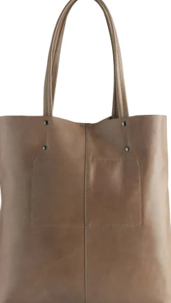 Dame Markberg Shoppere><noscript><img width=