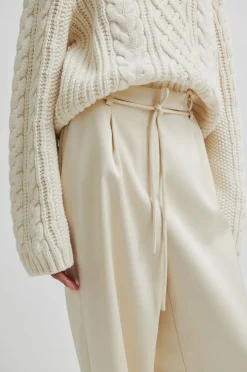 Dame Second Female Strik><noscript><img width=