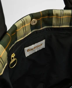 Dame Barbour Shoppere><noscript><img width=