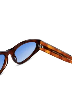 BLADE-MessyWeekend Clearance