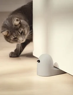 RIG TIG Figurer & Skulpturer>BOB dørstopper light grey