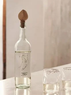 Hot Cairn Wine Stoppers - Set of 2 - Oak Bar & Vin