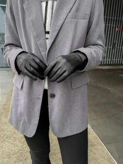 CariannaMBG Glove-Markberg Hot