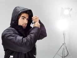 Select Jakker><noscript><img width=