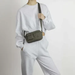 DarlaMBG S Cross. , Monochrome-Markberg