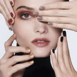 Vernis Nail Polish with Gel Effect and Couture Color-DIOR