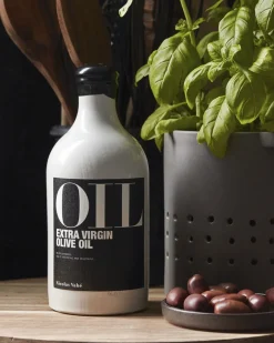 Nicolas Vahé Olie><noscript><img width=