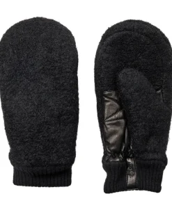 Emilia-Hestra Clearance