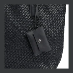 Everlymbg Charm-Markberg Best