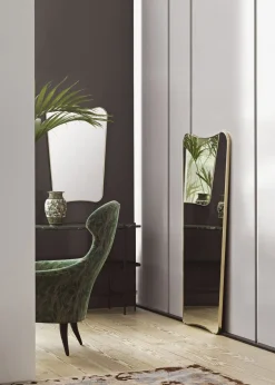 Gubi Spejle>F.A. 33 Rectangular væg spejl 54x80