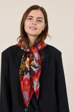 FALL BOUQUET Scarf-Bella Ballou Best