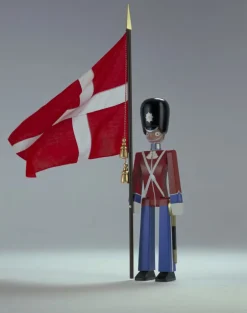 Discount Fanebærer Figurer & Skulpturer