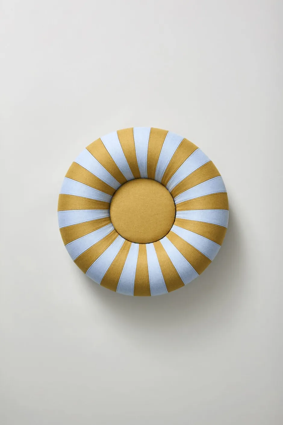 Studio About Møbler>FLOAT, SMALL, BLUE/OCHRE