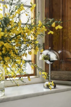 Flowerpot Portable Lamp VP9, Magnetic Charger-&Tradition Discount