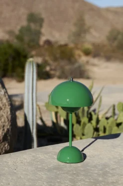 Clearance Flowerpot Portable Lamp VP9, Magnetic Charger Bordlamper|Trådløse Lamper