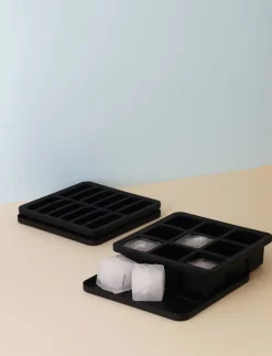 FREEZE-IT isterningbakke med låg H 2. 5 cm black-RIG TIG Hot