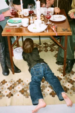 Lyngby Porcelæn Julestel|Julestel>GC Cottage Tallerken Ø19. 5 cm hvid m. deko