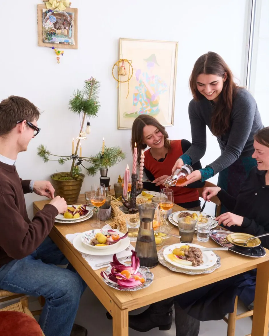 Lyngby Porcelæn Julestel|Julestel>GC Cottage Tallerken Ø23 cm hvid m. deko