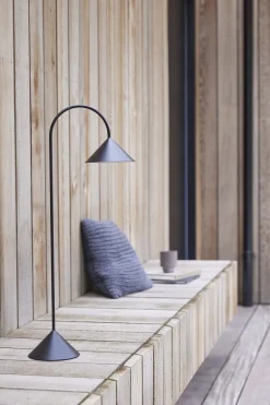 Clearance Grasp Portable H72 Gulvlamper