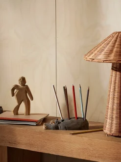 Outlet Hippo Pencil Holder - Hand-carved Kontorartikler