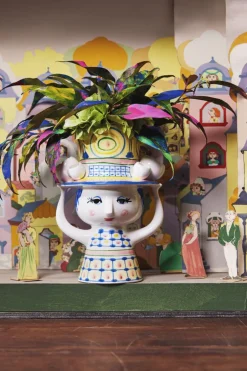 Bjørn Wiinblad Vaser & Urtepotteskjulere>Lady with hat Vase H20. 5 cm blå