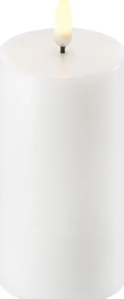 Uyuni Lys & Lysestager|Elektriske Julelys>LED Pillar Candle - Nordic White - 5,8 x 10 cm