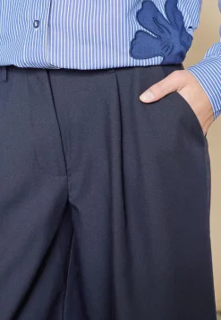 Dame Love&Divine Shorts><noscript><img width=