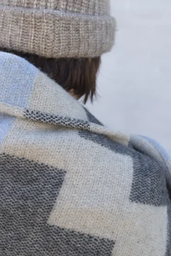 Mette Ditmer Plaider>Maze Throw