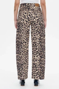 NARA-Baum und Pferdgarten Clearance