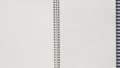 Outlet NELA Notebook med spiralryg - Stor, Bordeaux og blå Kontorartikler