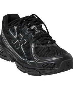 New Balance Sneakers>740