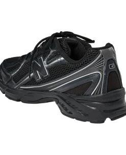 New Balance Sneakers>740