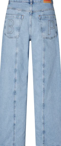 NO 02-Baum und Pferdgarten New