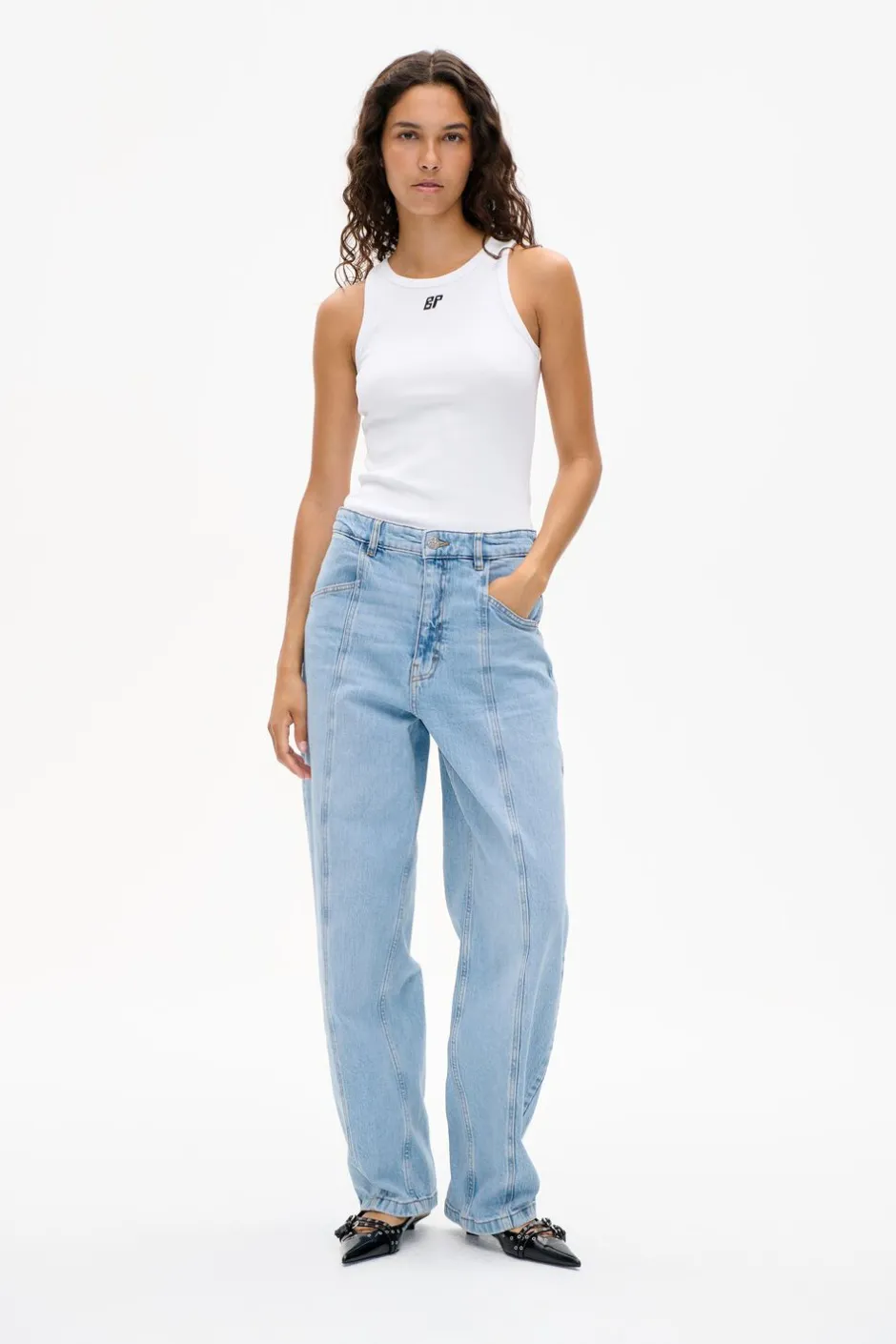 NO 02-Baum und Pferdgarten New