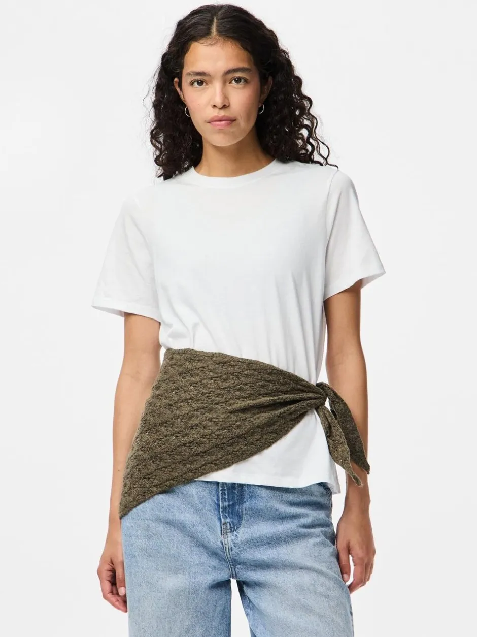 Sale PCJOELLE TRIANGLE SCARF BC Dame Halstørklæder & Tørklæder