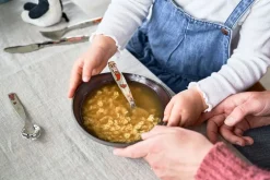 Børn Zwilling Børneservice><noscript><img width=