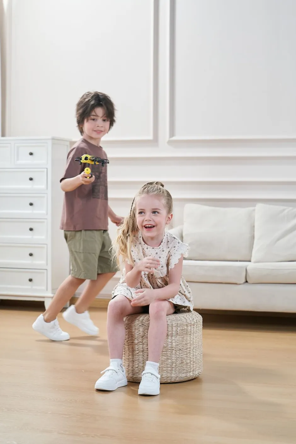 REVOLT Follow me Bee RC-Legetøj Sale