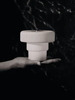 Ferm Living Bordlamper|Trådløse Lamper><noscript><img width=