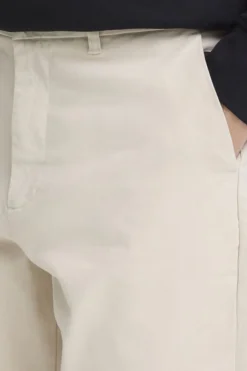 !Solid Jeans><noscript><img width=