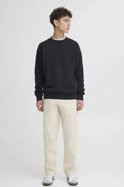 !Solid Jeans><noscript><img width=