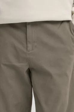 !Solid Jeans><noscript><img width=