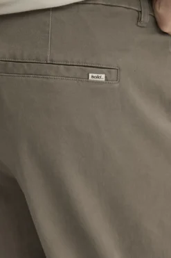 !Solid Jeans><noscript><img width=