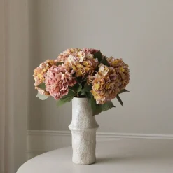 Seasonal Hydrangea Bouquet-Botané Hot