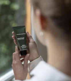 Skandinavisk Hånd- Og Fodpleje><noscript><img width=