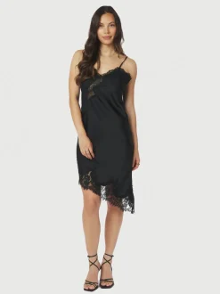 Dame Neo Noir Fest>Sorelle Lace Dress