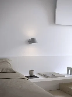 Outlet Stay | Væglampe | Grå Væglamper