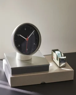 Outlet Table Clock-White_ Ure & Vejrstationer