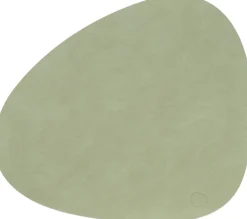 LIND DNA Tekstiler Til Borddækning>TABLE MAT CURVE L 37X44CM NUPO olive green