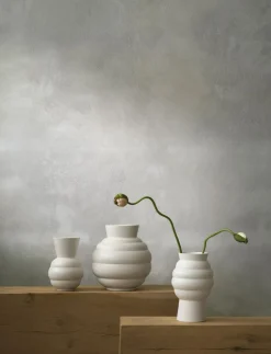 Hot Tortus Archie vase No3 white Vaser & Urtepotteskjulere