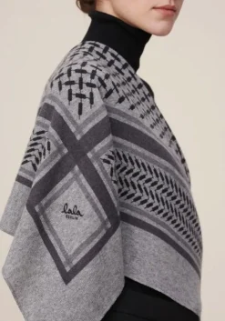 Triangle Trinity Classic M - 100% cashmere-Lala Berlin Discount